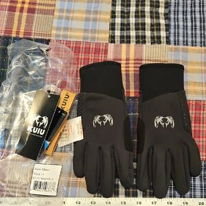 KUIU Men's S Gray Axis Gloves Price Firm